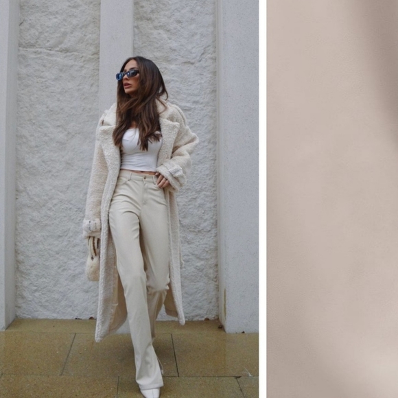 Bloggers Fave! NWOT Zara Cream Faux Leather Slim Flare Trousers With Slits - Picture 2 of 10